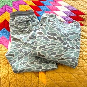 Burlebo Camo Sweatshirt/pants set adult size small